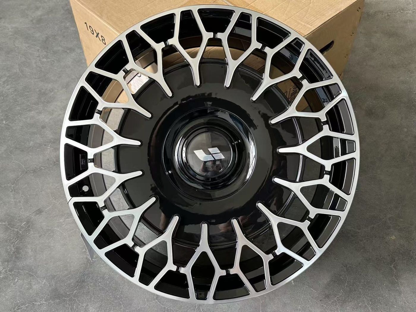 Кованые диски Li Auto R21