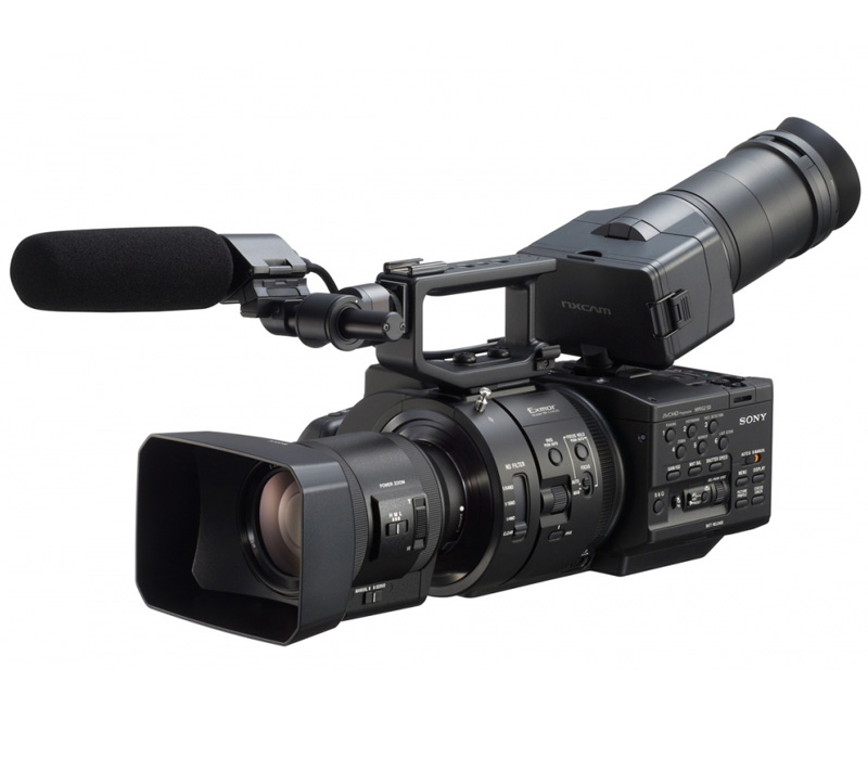 Видеокамера Sony NEX-FS700RH 4К Super 35 с объективом SELP18200